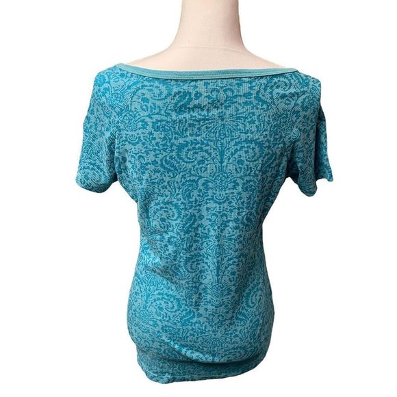 Prana blue green paisley print graphic short sleeve top women’s extra large - Picture 4 of 6
